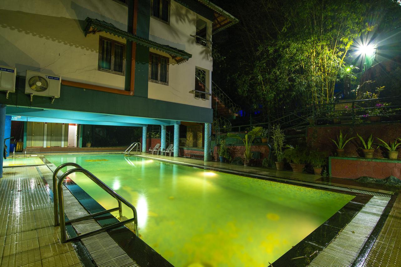 Haritagiri Hotel Kalpetta Luaran gambar